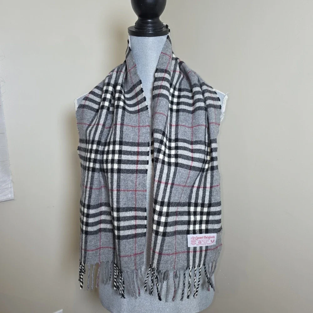 VTG DALGLIESH 100% PURE New Wool‎ Red Tartan Plaid Scarf Woven in GT. BRITIAN